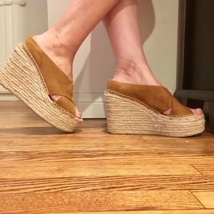 Singerson Morrison Atifa Suede  platform wedge 8M
